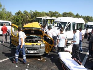 <font color=red>ANTALYA'DA KAZA : 7 YARALI</font>