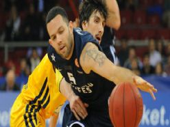 EFES KENDİ EVİNDE GALİP