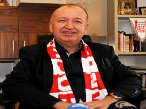 MEDİCAL PARK ANTALYASPOR CENK AHMET'İ RENKLERİNE BAĞLADI