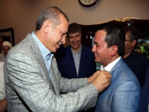 ESKİ CHP'Lİ YENİ AKP'Lİ, ROZET BAŞBAKAN'DAN