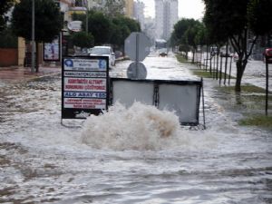 ANTALYA SULAR ALTINDA