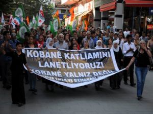 ANTALYA’DA KOBANİ’YE DESTEK YÜRÜYÜŞÜ