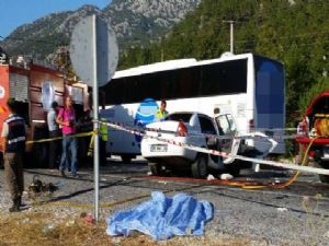 ANTALYA'DA DEHŞET KAZA : 5 ÖLÜ