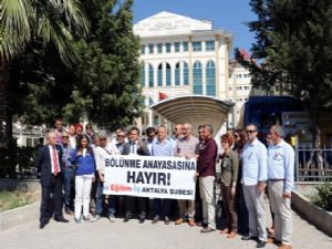 ANTALYA ADLİYESİ ÖNÜNDE LAİKLİK EYLEMİ