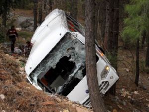 ANTALYA'DA FECİ KAZA : 2 ÖLÜ