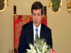 DAVUTOĞLU'NDAN İSRAİL'E SERT UYARI